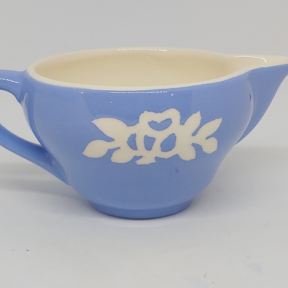 Harker Pottery White Rose Carv-Kraft Creamer and Sugar Bowls Powder Blue Vintage - Picture 3 of 16